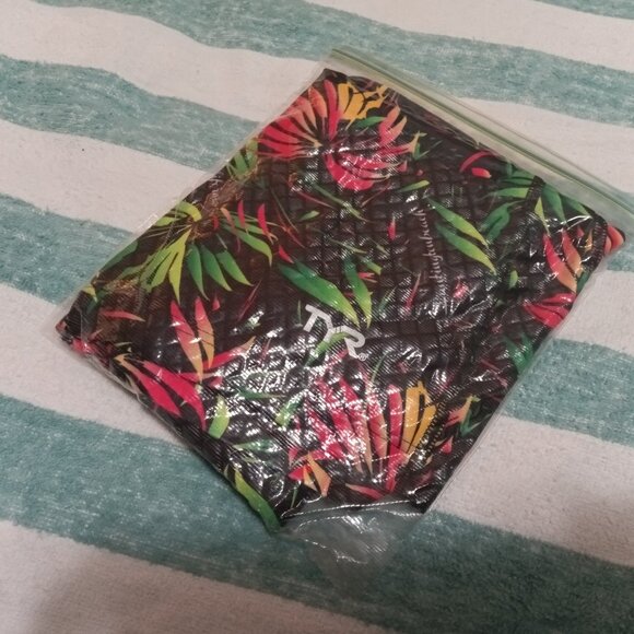 (*) TROPICAL BLACK SWIM JAMMER BY TYR, SIZE 32" - (Pre-Owned) - Picture 8 of 8